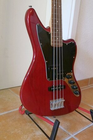 RESERVIERT - Squier by Fender VM Jaguar Bass Special mit Gigbag