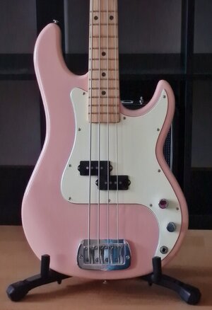G&L LB-100 Fullerton Precision Bass USA Inkl.Koffer Shell Pink
