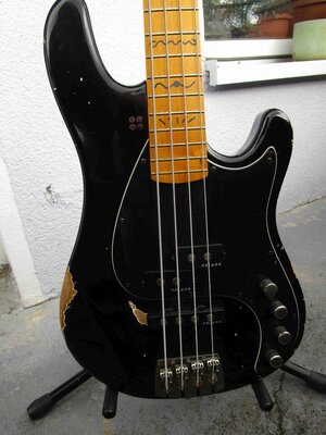 Sandberg VT4 Black HCA Bass aktiv