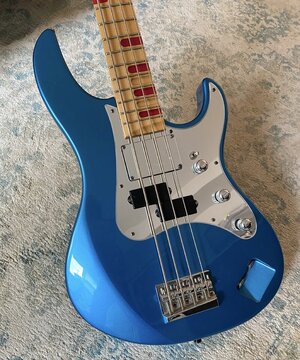 Yamaha Attitude Limited 1 Billy Sheehan Signature Bass von 1990