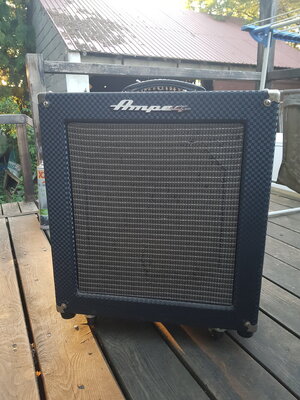 AMPEG Rocket Bass B-100R, alte Blue Diamond Serie (1996-2006)