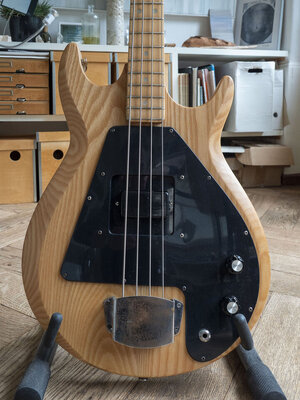 grabber002shugentobler.jpg grabber002shugentobler.jpg