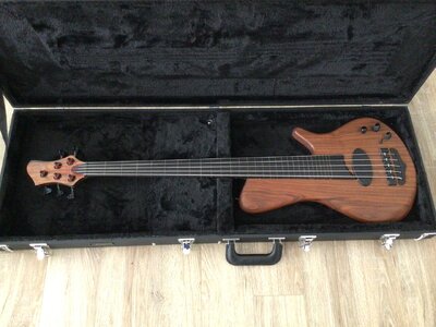 Franz Bass - Sirius Fretless 5 Walnut