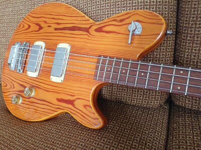 Framus Nashville Bass 1974
