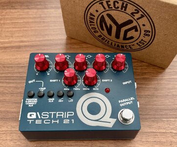 Tech 21 Q Strip (Bass) Preamp mit DI Out und HPF