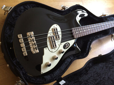 Duesenberg D-Bass_med_ - 2.jpg Duesenberg D-Bass_med_ - 2.jpg
