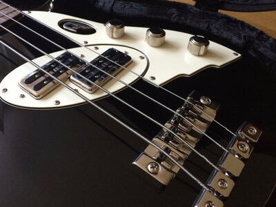 Duesenberg D-Bass_med_ - 5.jpg Duesenberg D-Bass_med_ - 5.jpg