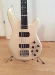 ibanez_musician_bass_made_in_japan_1979_-1449354588-631-e.jpg