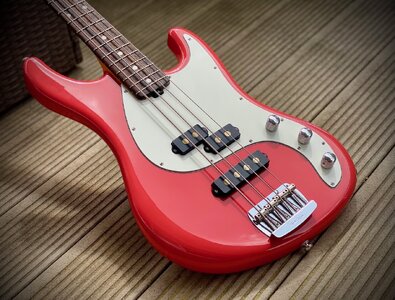 Ernie Ball Musicman Caprice Bass zu verkaufen - reserviert