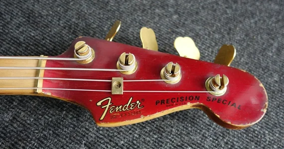 Fender Precision Special m. Kahler Tremolo