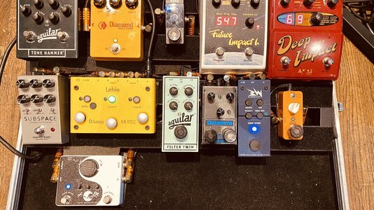 Pedalboard 2024.jpg
