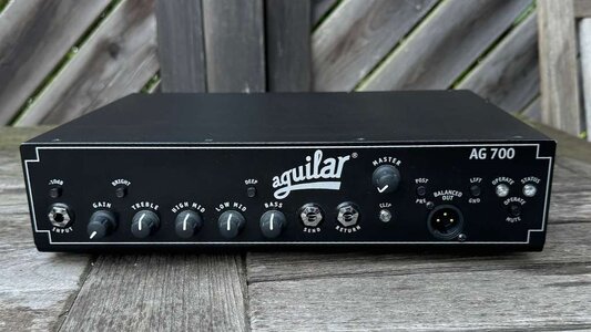 Aguilar AG 700_01.jpg Aguilar AG 700_01.jpg