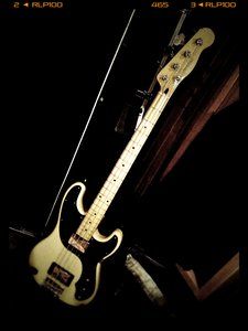 Fender Telebass.JPG Fender Telebass.JPG