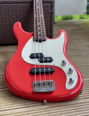 Ernie Ball Musicman Caprice Bass zu verkaufen - reserviert