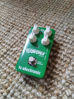 TC Electonic - Corona Chorus