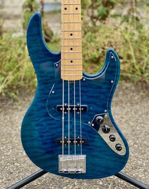Edwards by ESP E-AM-135QM Bass zu verkaufen