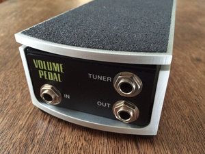 Ernie Ball Volume Pedal_ - 2.jpg