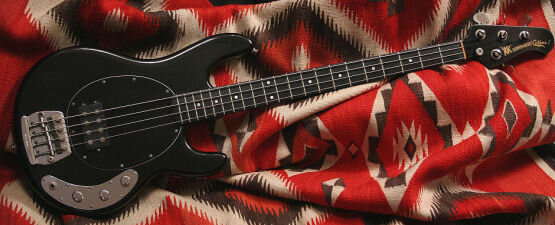 Suche Music Man Cutless 1