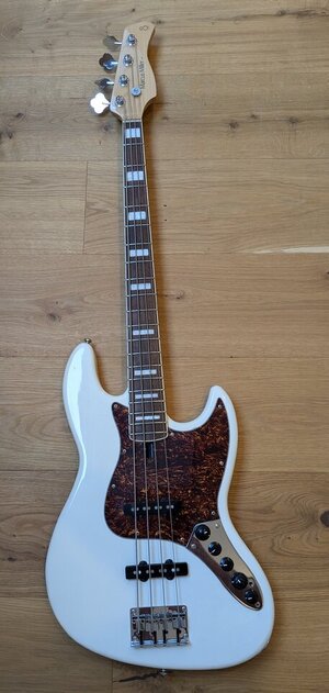 Sire Miller V7 Gen 1 Vintage White