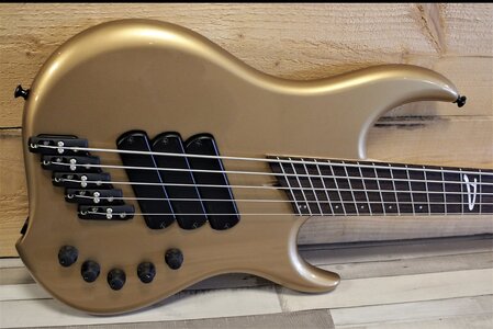 Dingwall Z3