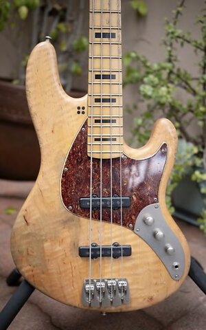 Suche: Sandberg TT California 2 Highgloss Natural oder Masterpiece (passiv)