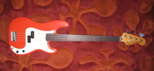 schepper 78er preci fretless mint pg.webp