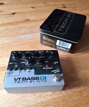 TECH 21 VT Bass DI (1).jpg TECH 21 VT Bass DI (1).jpg