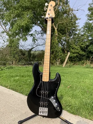 VERKAUFT / SOLD: Fender US Geddy Lee Jazz Bass inkl. Original Fender Deluxe Molded Case