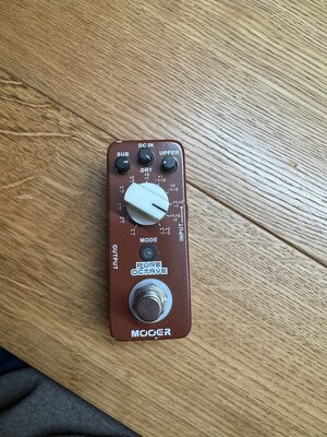 Mooer Pure Octaver