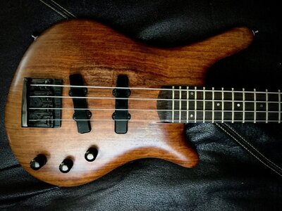 Thumb2.jpg Thumb2.jpg