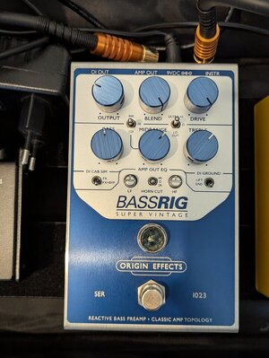 Origin BassRIG Super Vintage Bass Overdrive/Preamp, neuwertiger Zustand inkl. OVP.
