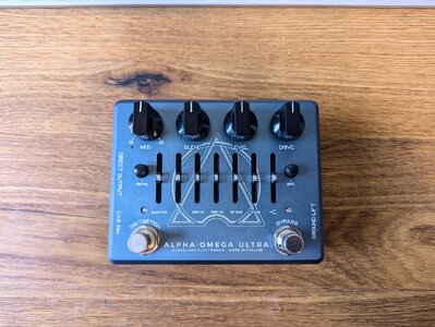 Reserviert: Darkglass Alpha Omega Ultra V1 (OVP, neuwertig)