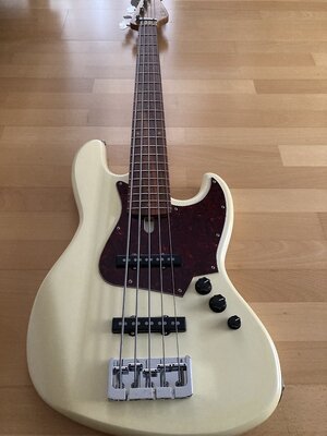 K.Bass JV5 Vintage White, Pao Ferro, Erle, Bassculture