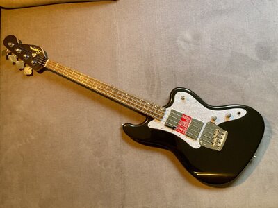 Squier Paranormal Rascal Bass (Black) – Selbstabholer Deal