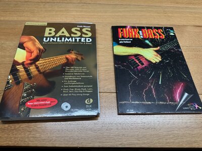 Zwei Bass-Bücher: "Bass unlimited" & "Funk Bass"