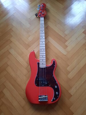 Precision Bass Vintage Guitars Modell V4MFR - Preisupdate -
