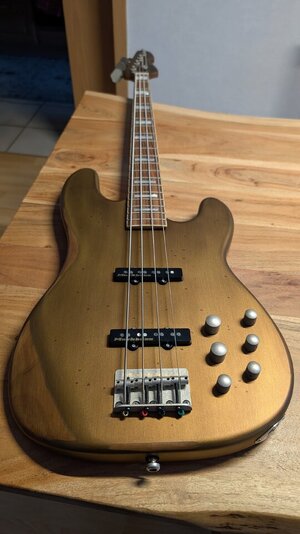 MB JP GOLD BATTERED 4 LE VG PFM