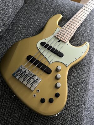 Xotic - XJ-1T 5 Gold Maple