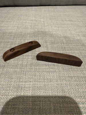 Daumenstütze * Thumbrest aus Palisander