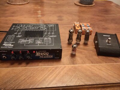 Hughes & Kettner BassMaster (+ Zubehör) . . . neuer Preis