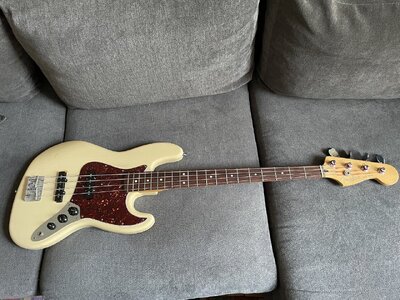schöner Jazz Bass, verkauft