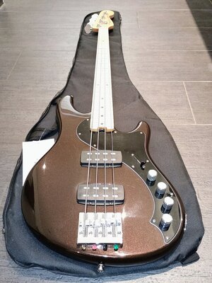 Reserviert - Fender American Deluxe Dimension Bass 4 HH Bj.2014 - Rootbeer