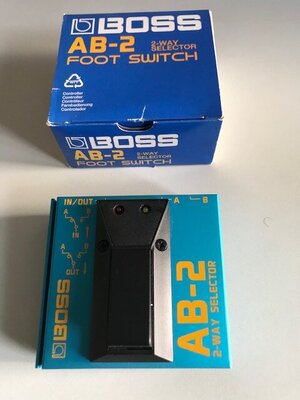 Boss AB-2 – 2-Way Selector, neuwertig