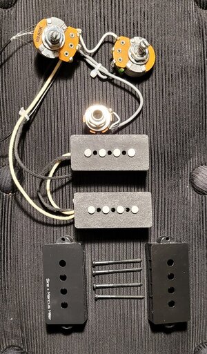 P-Pickups und Elektronik: Marcus Vintage-Fat Precision Revolution Split Coil
