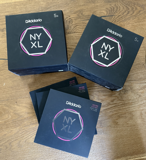13 x D'Addario NYXL für 6-String (NYXL32130 Bass Set) – NEU und ungeöffnet