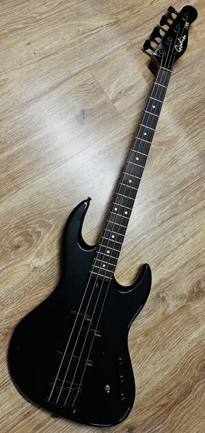 Godin Z111 made in Canada mit OHSC