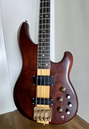 1982 - Ibanez Musician MC924