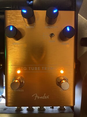 [Verkaufe] Fender MTG Tube Tremolo mit OVP
