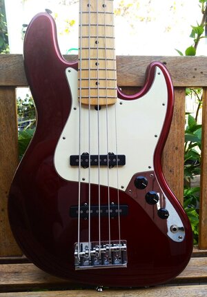 Fender American Standard Jazz Bass 5 String candy cola NEUER PREIS
