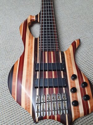 Aries Bajadera 6 (Bass, Sechsaiter, Sixstring)